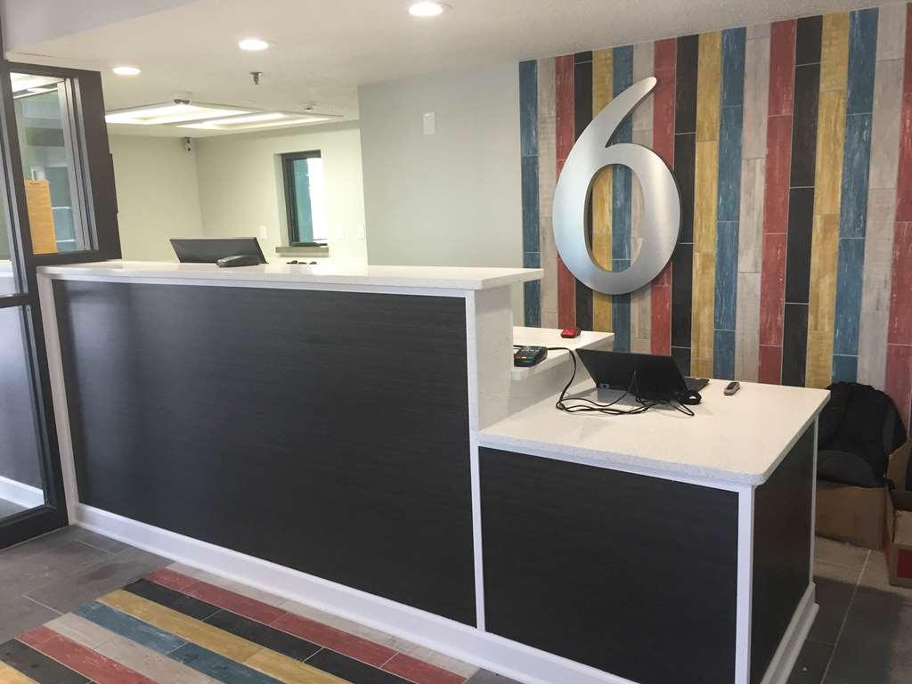 Motel 6 Effingham, Il Interiør billede